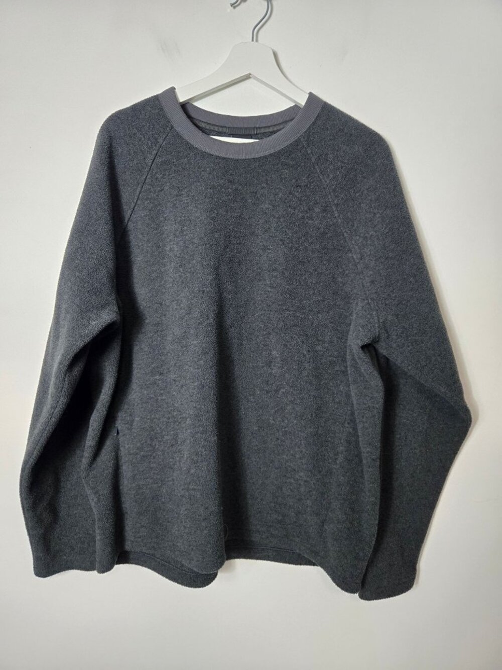REI Co-Op Size L Gray Fleece Pullover Crew Neck Sweatshirt Charcoal Gray